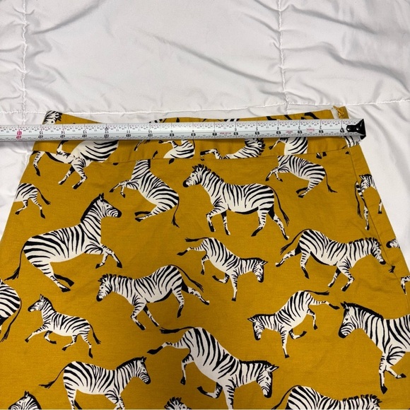 Ann Taylor Factory Mustard Yellow Gold Zebra Print Skirt Size 8 - Picture 6 of 6